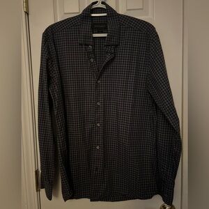 Men’s button down shirt. Sz. M